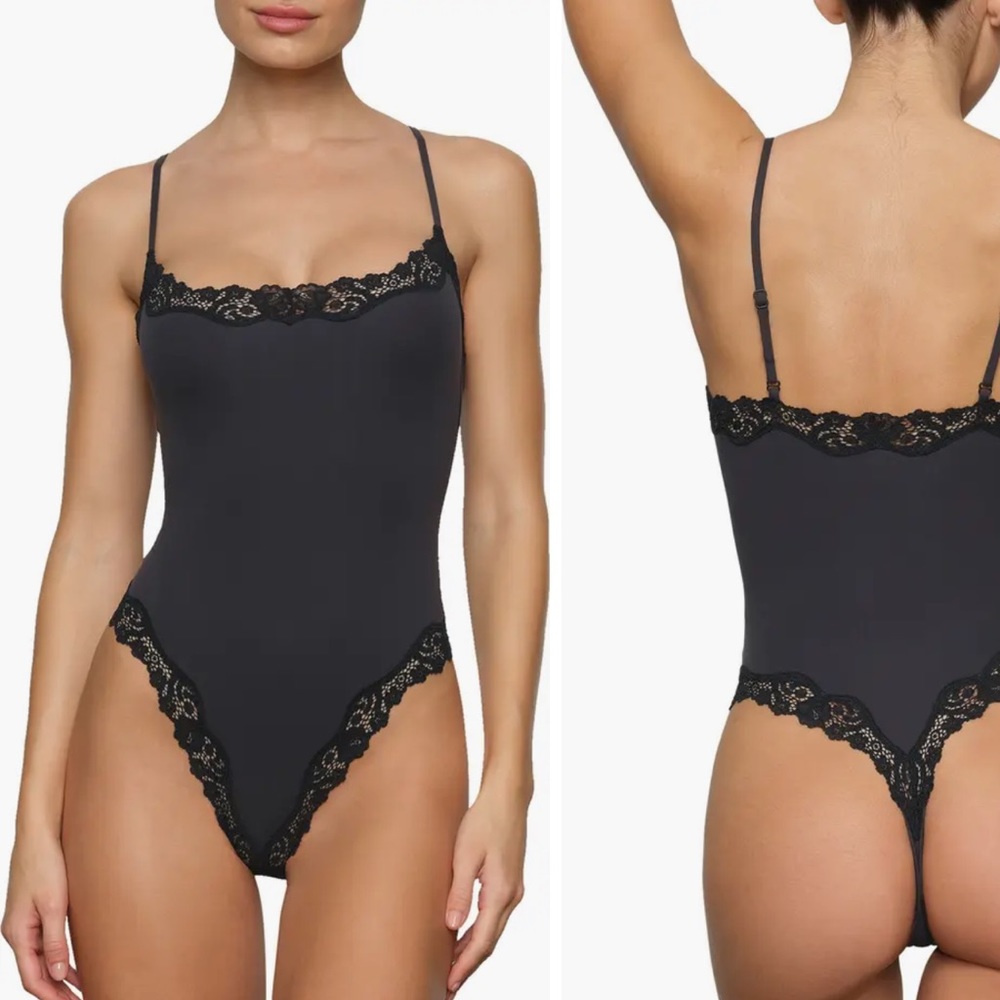 NWOT SKIMS fits everyone lace bodysuit